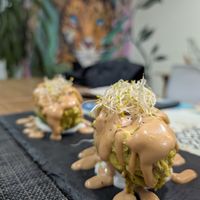 stuffed avocado at Kapivar in Colmenar Viejo