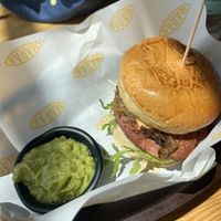 Hamburguesa vegana  at Marae in Castelldefels