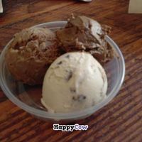 3 scoop ice cream bowl at Maddys in Los Angeles