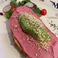Beetroot hummus and avocado toast at Garden Balthazar Caffe - Picoas in Lisbon