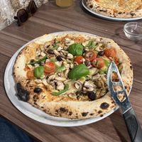 Vegetable pizzaa #Veganuary at Farinha in Porto