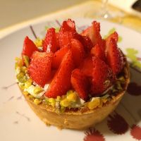 Strawberry pie, vegan at Copains - Beaugrenelle in Paris