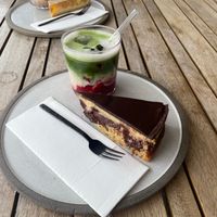 Vegan Donauwelle and iced Raspberry Matcha  at Deins und Meins  in Neu-ulm