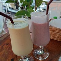 Smoothies (vegan) at Cambodia Bagels in Phnom Penh