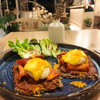 Huevos pochados veganos at Janym in Pai