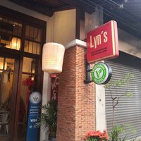 Exterior of restaurant. at Lyn's The Shanghai Cafe in Songkhla