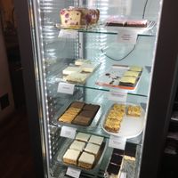 cake selection at Fett und Zucker in Vienna