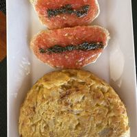 Vegan Spanisch Omelette + Bruschetta   at Belle's Beach Bar in San Juan