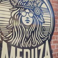 sick logo (luckily the meduza had sunglasses on, otherwise I now would be 🗿🪨) at Bar Meduza in Ustka