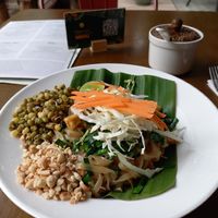 Pad Thai at Suananda Vegetarian Garden in Bangkok