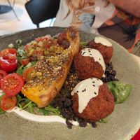 Main / falafel and veggies at Secrets Chueca in Madrid