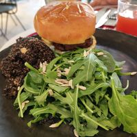 Main / Mex gourmet vurger with black quinoa at Secrets Chueca in Madrid