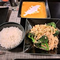 Pad Thai and chickpeas curry at Skyline Sushi in Amman