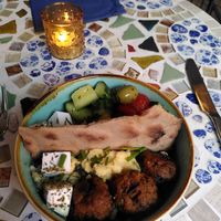 Elfeteria bowl at The Crazy Little Greek in Berlin