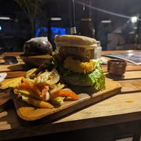 Americano burger at Da Tree in Coron