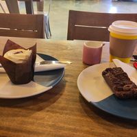 Popped in for a quick bevvy and cake during Culture Night. Victoria Sponge Cupcake and Tiffin. at Hustle in Belfast