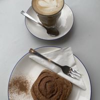 zimtschnecke + cappucino  at Metta in Munich