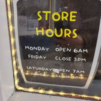 Opening hours at Blazing Bagels in Issaquah