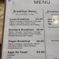 Menu at Em's Den in Hunstanton