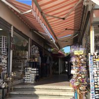 look for this alley at Vege Fast Food in Split