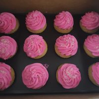 Custom mini vegan cupcakes at Bella Christie's Sweet Boutique in Pittsburgh