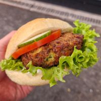 Green burger at Kamps in Frankfurt