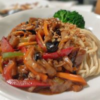 Prato típico chinês (versão vegana, naturalmente) at Tian Jie in Nazare