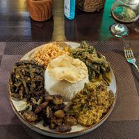 Rice + 4 curries + coconut sambol at Sea Waves Restaurant & Cooking Classes in Unawatuna