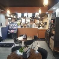 Friendly service at Cuppa Gatlin Cafe in Gatlinburg
