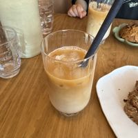 Café latté glacé  at Helen's Book in Paris