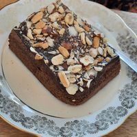 Gâteau chocolat crème anglaise at Planty Kitchen in Clermont-ferrand