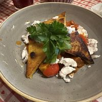 Gedämpfte Zucchini, Paprika und Aubergine mit Rosinen-Polenta und Veganem Käse  at Ludwig der Bayer Bräustüberl in Garmisch Partenkirchen
