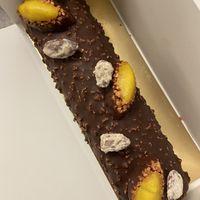 Bûche (L’amande givrée, 45€)  at Pepite in Brussels