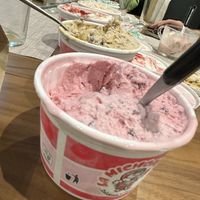 Pedimos a domicilio  🛵  at La Michoacana es Vegana in Mexico City