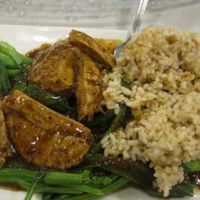 Veg Chicken with Chinese Green Vegetables in Black Pepper Sauce at The Original Buddha Bodai - Kosher Vegetarian Restaurant in New York City