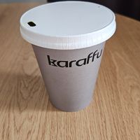 Matcha Latte mit Hafermilch at karaffu | coffee culture in Innsbruck