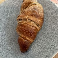 Blueberry croissant  at etisch. in Munich