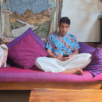 Relaxando at The Raw Temple in Ubud