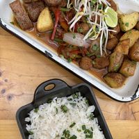 Lomo saltado   at Green Point in Cusco