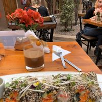 Raw spring rolls with choc banana Maca smoothie at Green Point in Cusco
