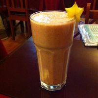 Fresa-Platano-leche de castañas Smoothie at Green Point in Cusco