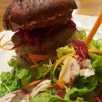 burger at Plevel in Prague