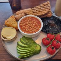 Full vegan breakfast at Mortimer Bistro in Reading