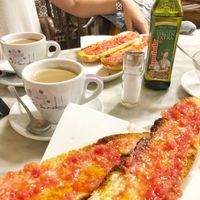 Desayuno at Cafe Mandala in Salamanca