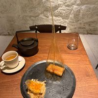 Apple Pie & Ice Cream at roots in Porto