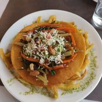 Torto de maíz con vegetales al estilo oriental at El Palaciu Pintu in Cangas De Onis
