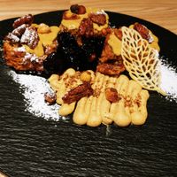 Cake of the day (with peanut butter cream sauce and prunes) at Monk's Butcher - Dosan in Seoul