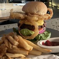 Crazy onion fried in the burger. It is perfect choice when you have craving for the burger!   at Monk's Butcher - Dosan in Seoul