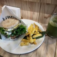  at Earthful Cafe Tokyo in Tokyo