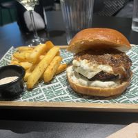 Sweet Emmy Burger (fries included)   at Disidente Restaurante Vegetariano in Valencia